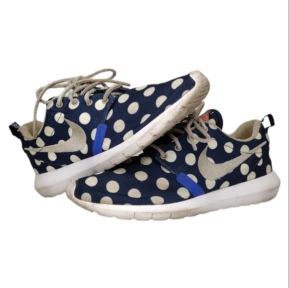 Nike NYC USA Polka Dot Sneakers - Picture 1 of 11